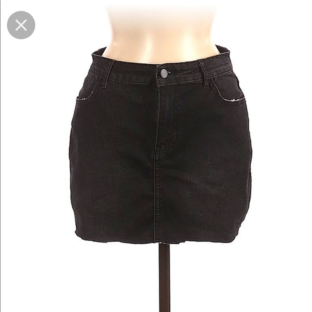 Black skirt